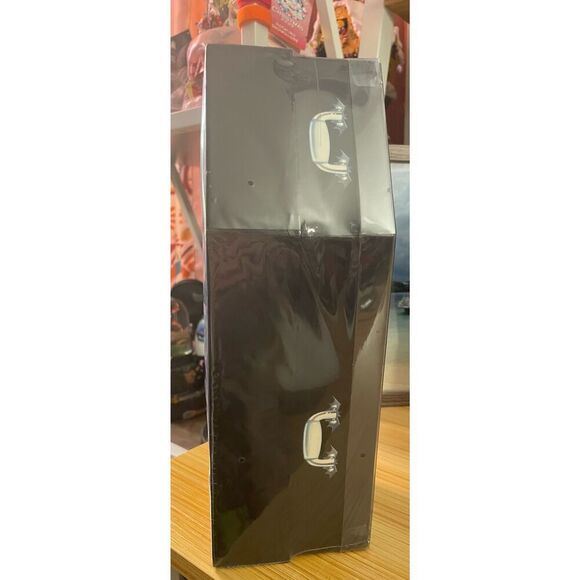 Mezco - Living Dead Dolls Cookie - Spencer Gifts Exclusive Factory Sealed - Picture 7 of 9